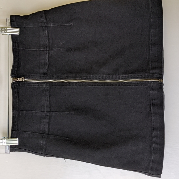 Free People Virgo Zipper Mini Skirt Black - Size 30 - Picture 13 of 16